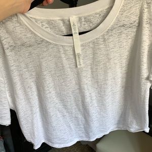Lululemon crop shirt